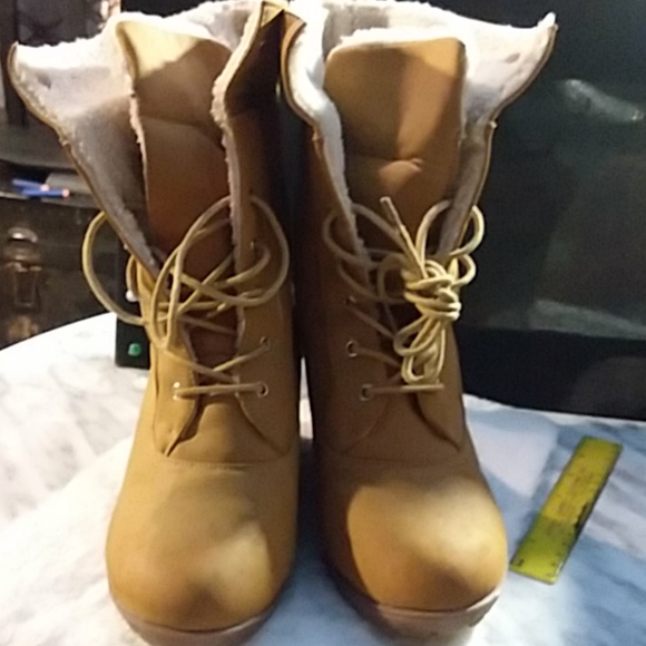 Ladies Boots - Picture 8 of 9